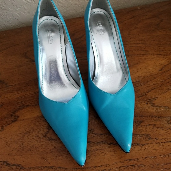 Spring heels - Picture 2 of 3